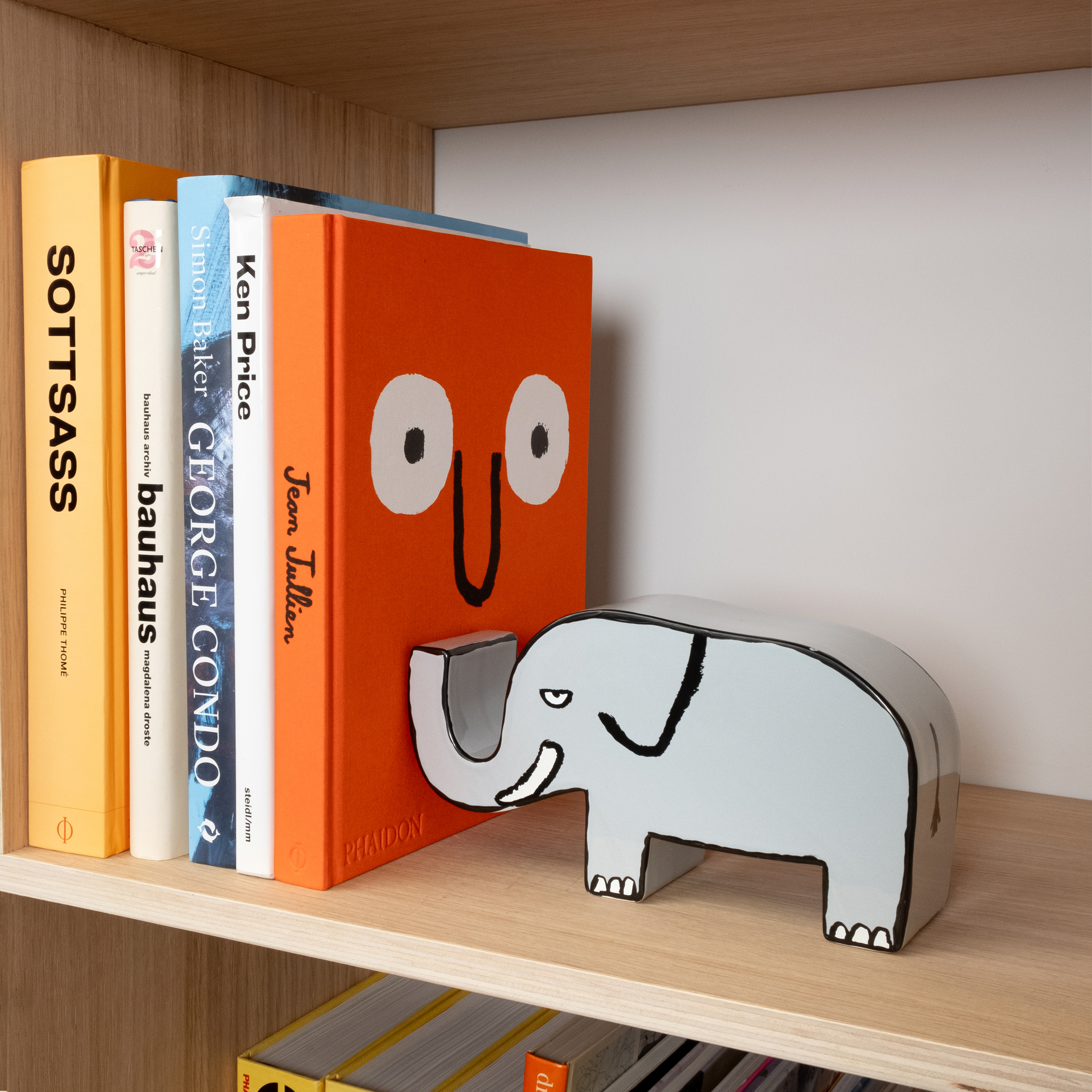 'L'ÉLÉPHANT' by Jean Jullien